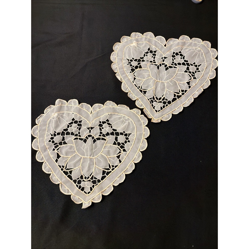 Vintage Heart-shaped Doily Table lace Doilies Lot of 2 Gold White